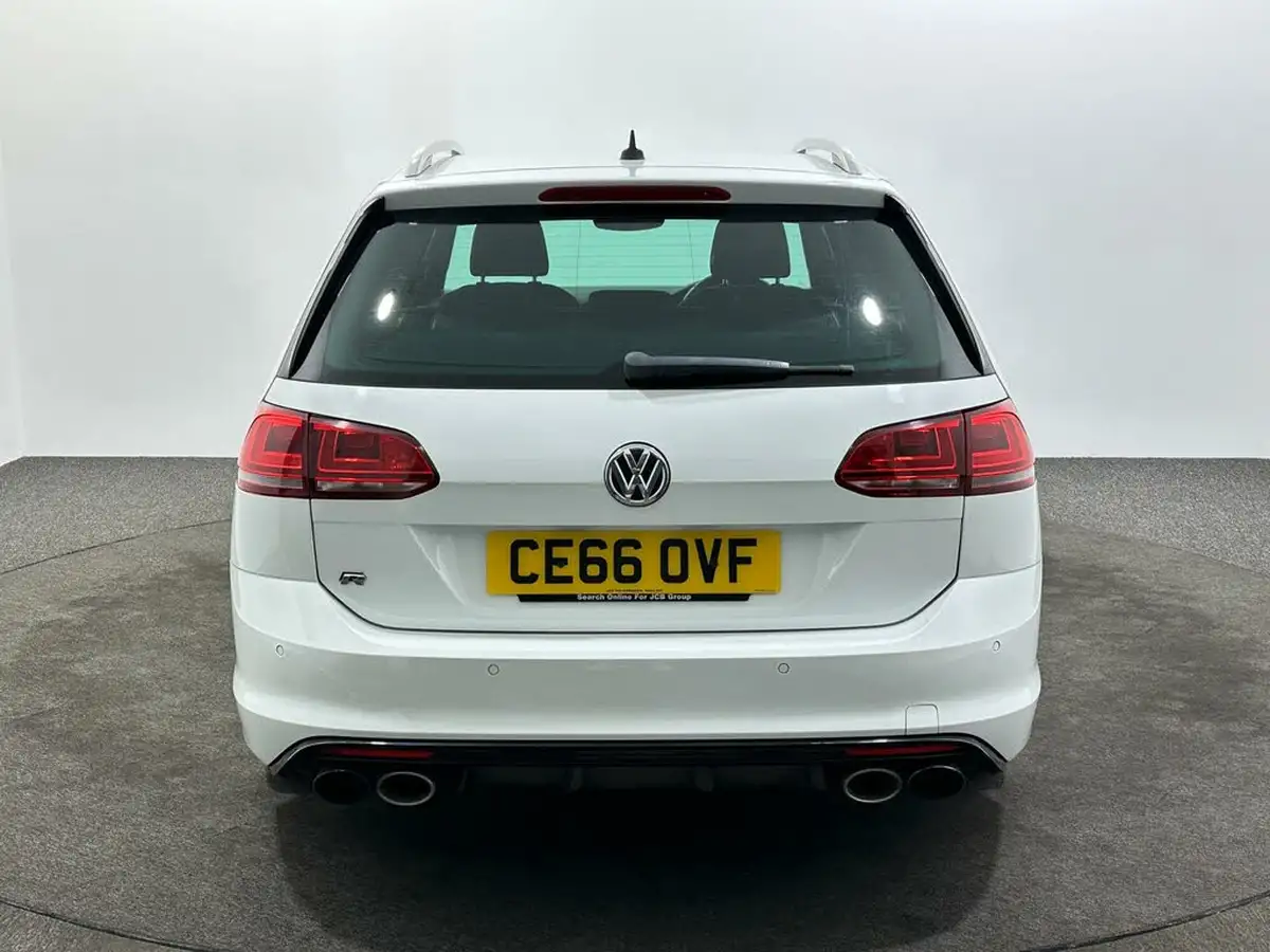 2016-volkswagen-golf-20-tsi-r-4x4-bmtss-estate-5d-dsg-big-5