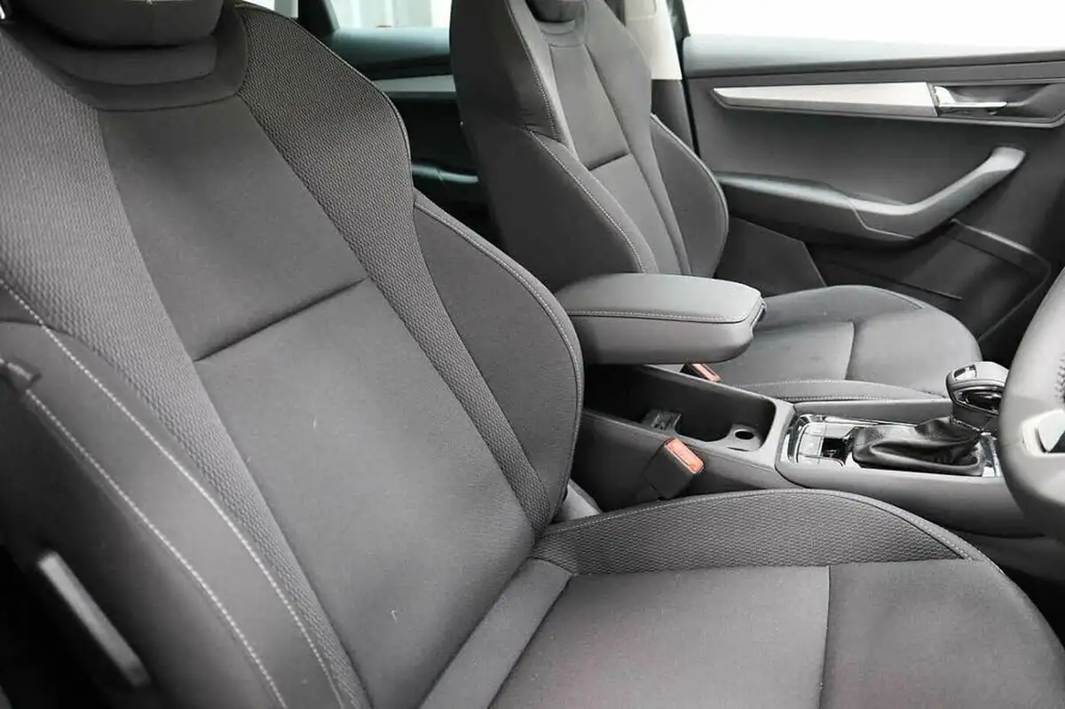 2024-skoda-karoq-15-tsi-se-drive-dsg-big-9