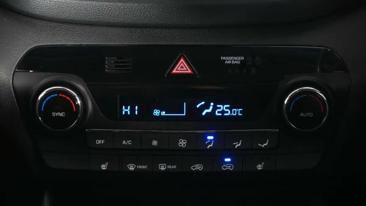2017-hyundai-tucson-16-gdi-blue-drive-se-nav-big-14