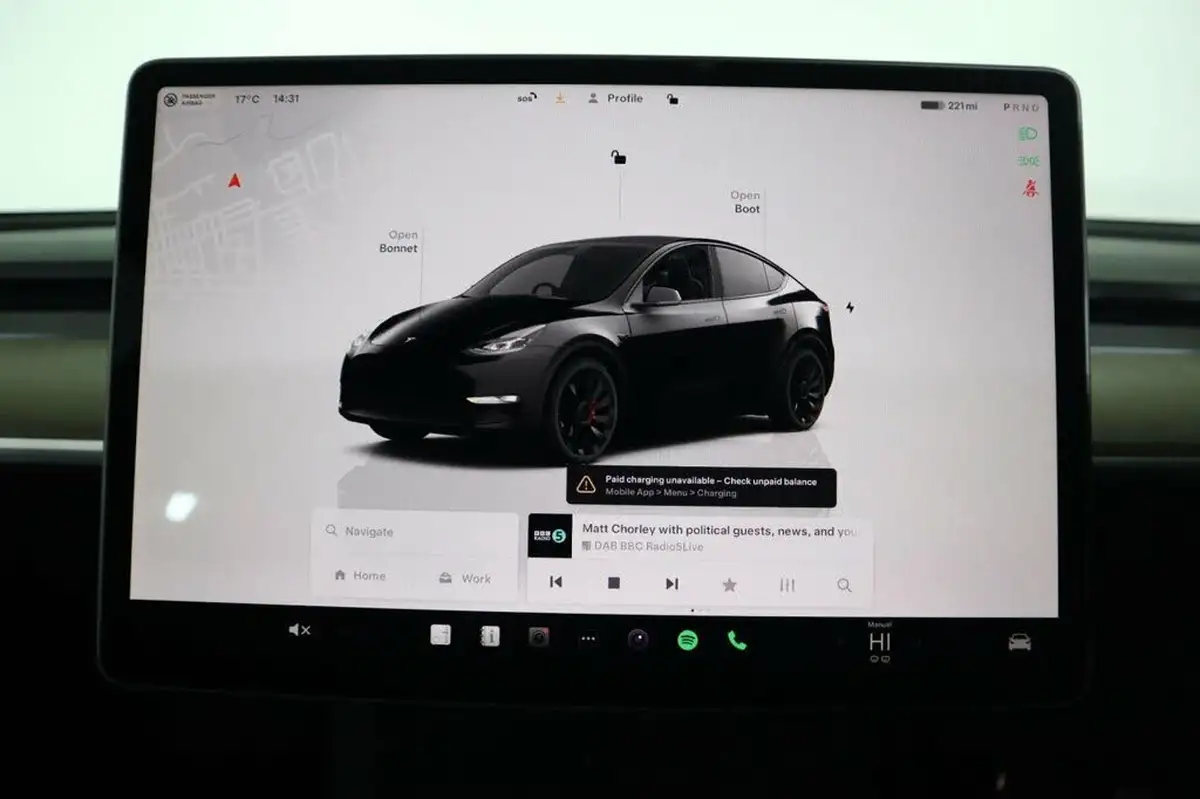 2023-tesla-model-y-e-performance-big-22