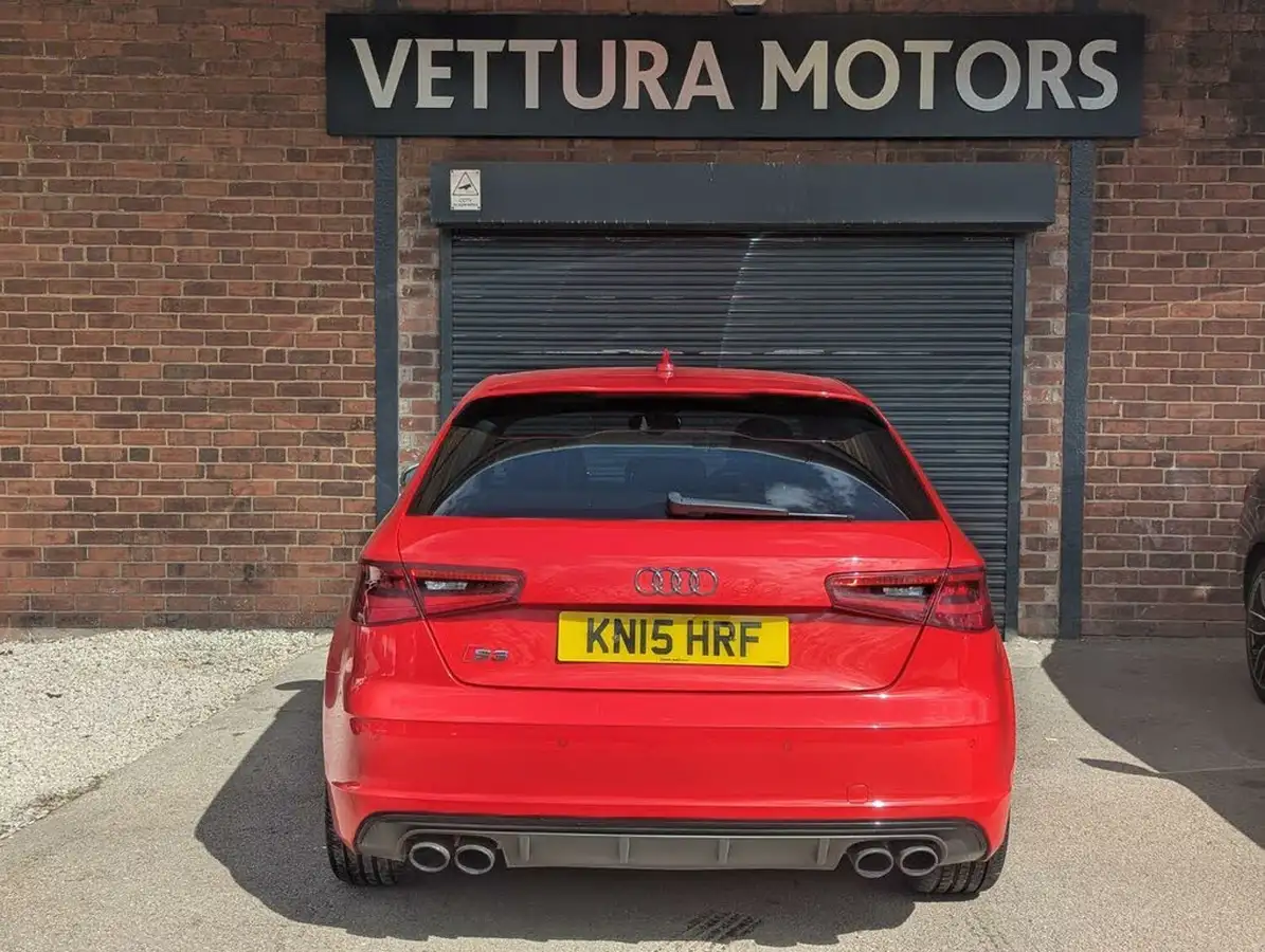 2015-audi-s3-20-hatchback-3d-big-4