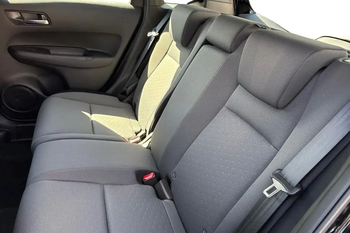 2023-honda-jazz-15-i-mmd-elegance-big-16