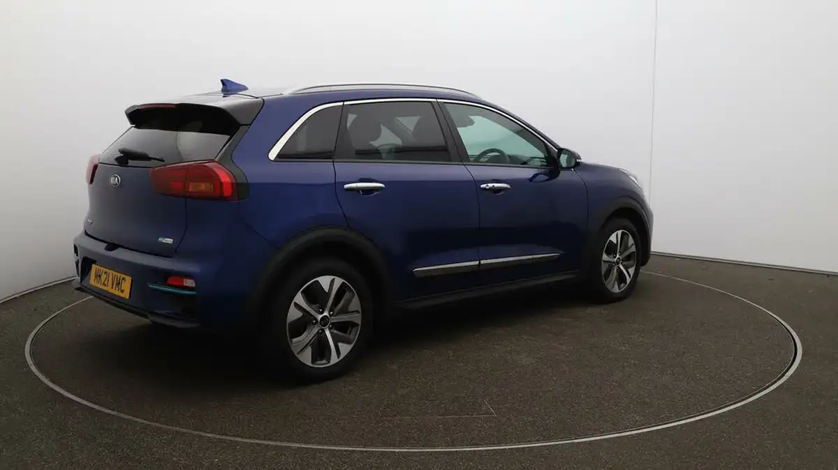 2021-kia-e-niro-ev-4-big-48