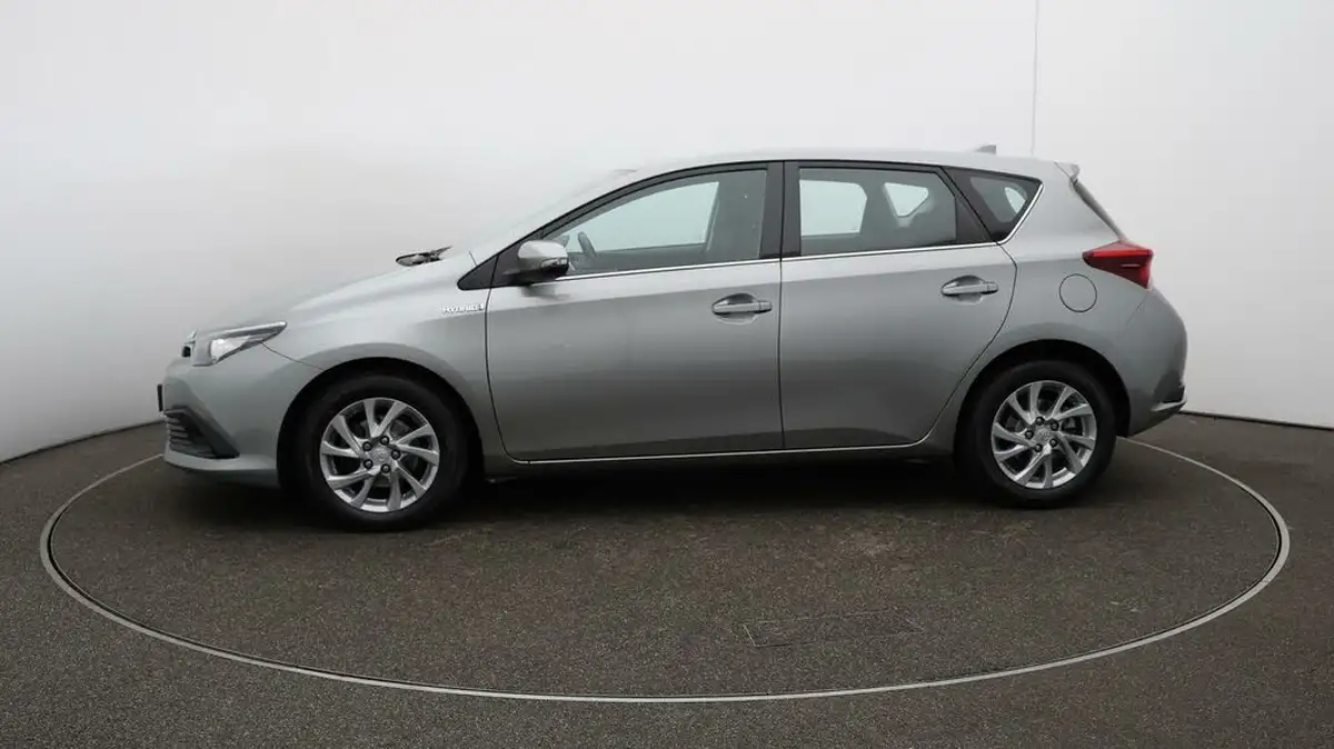 2018-toyota-auris-18-vvt-i-hsd-icon-tech-hatchback-big-4