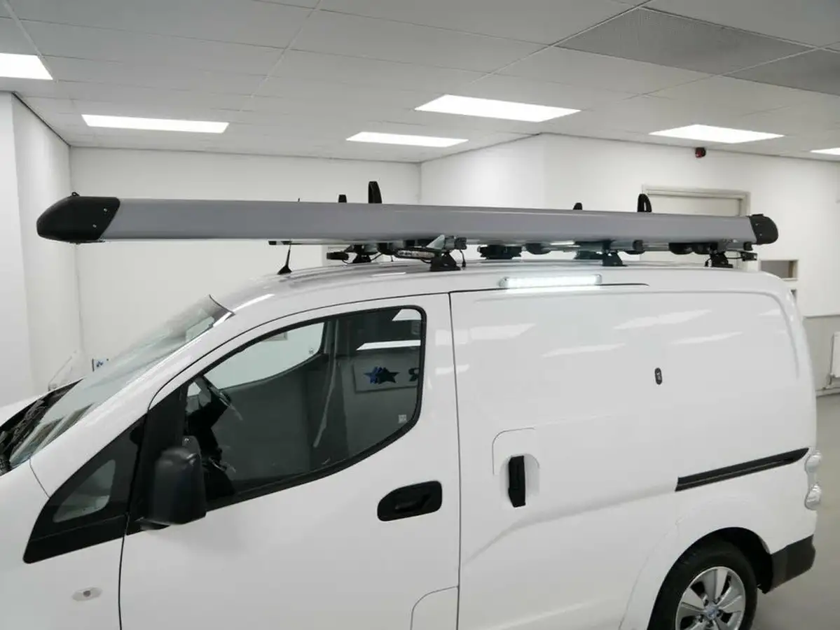 2021-nissan-env200-e-tekna-rapid-panel-van-big-31