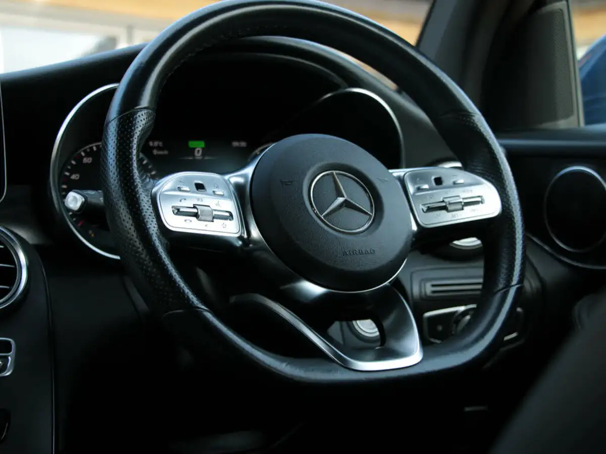 2020-mercedes-benz-glc-class-20-glc300-amg-line-premium-station-wagon-5d-big-72