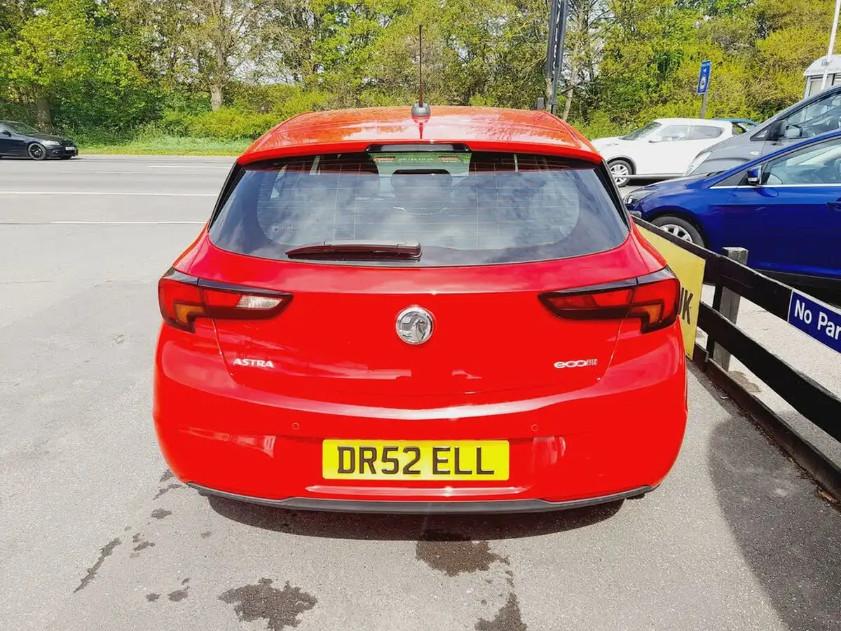 2016-vauxhall-astra-10i-turbo-sri-hatchback-big-5