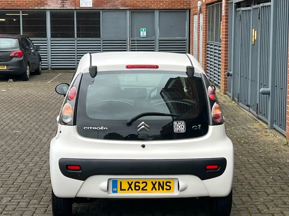 2012-citroen-c1-10-vtr-5d-big-17