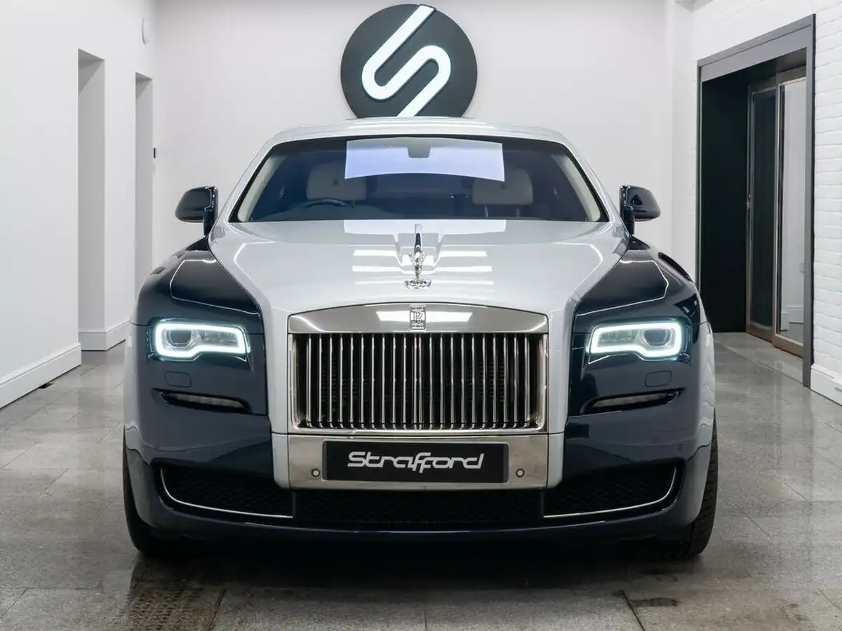 2016-rolls-royce-ghost-66-ewb-big-9