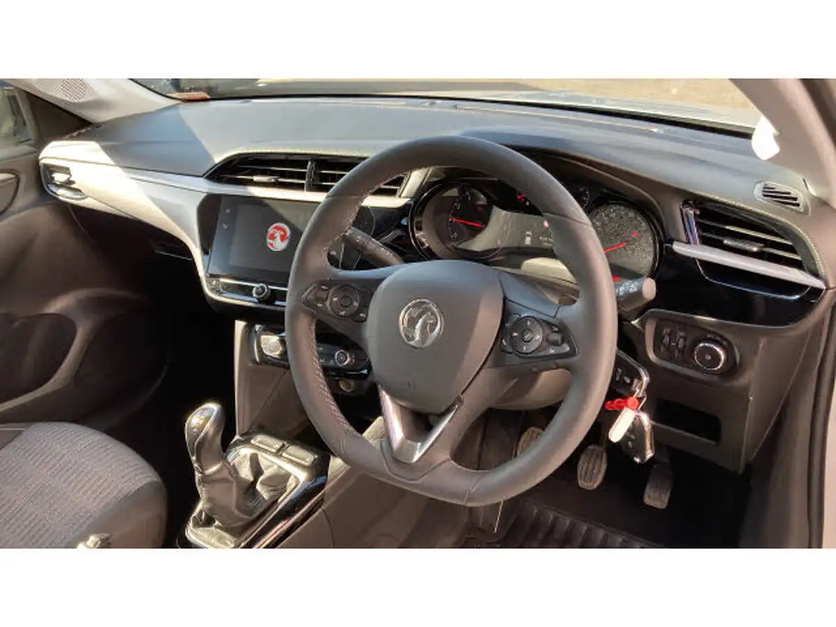 2022-vauxhall-corsa-12i-design-big-10