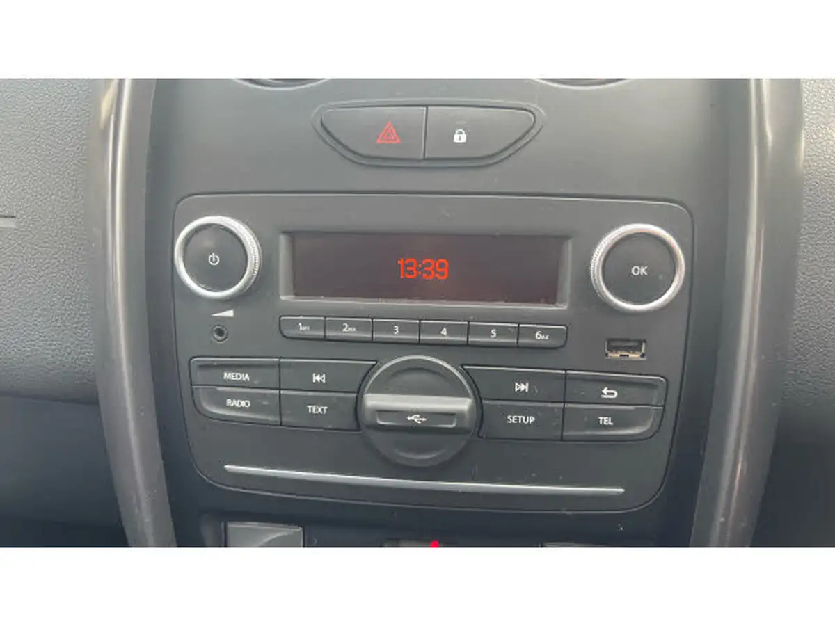 2018-dacia-duster-12-tce-laureate-big-11