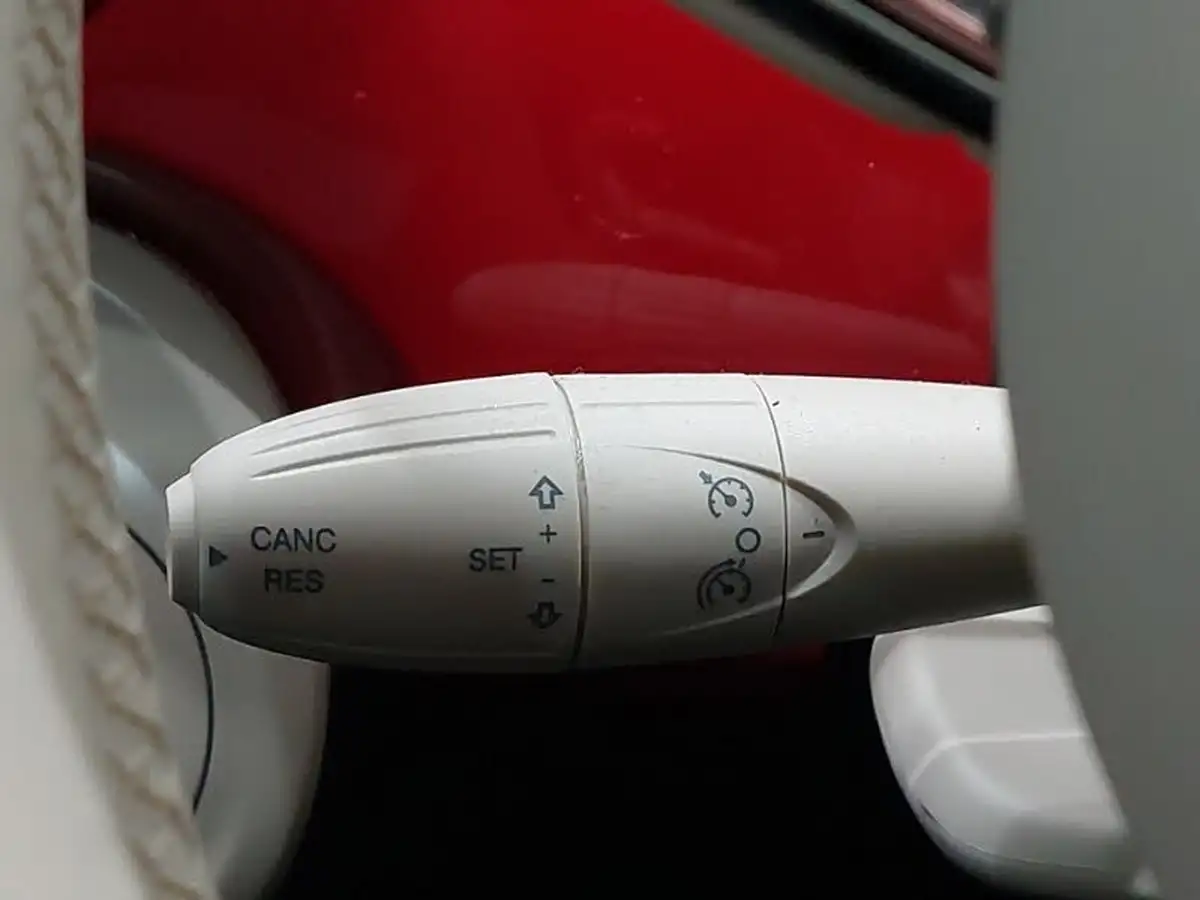 2023-fiat-500-10-big-18