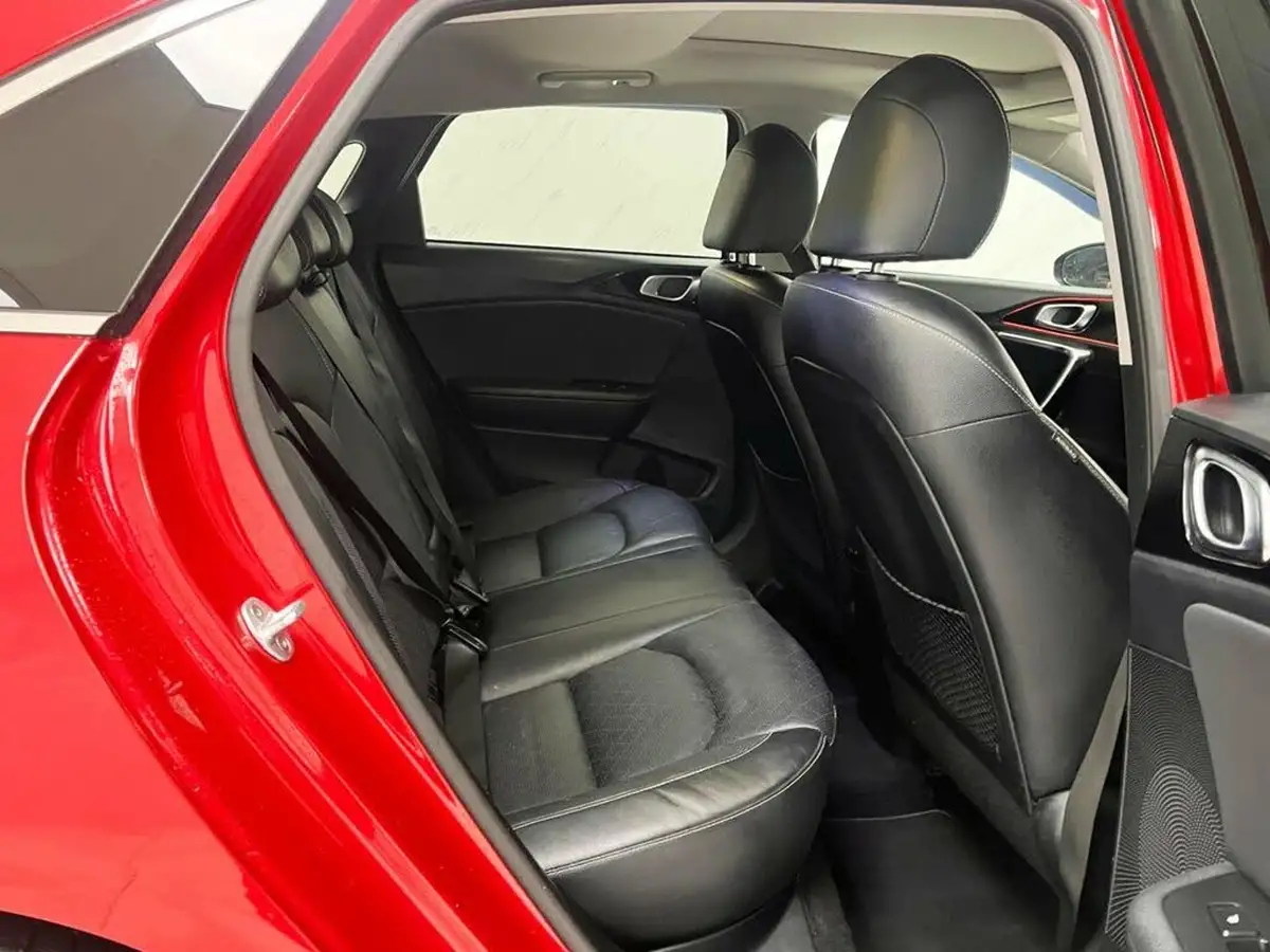 2018-kia-ceed-14-t-gdi-first-edition-hatchback-big-23