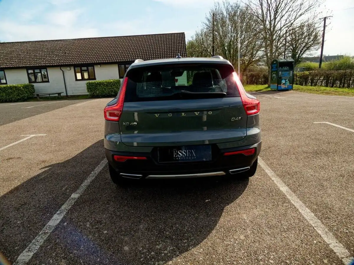2019-volvo-xc40-20td-d4-inscription-pro-big-19