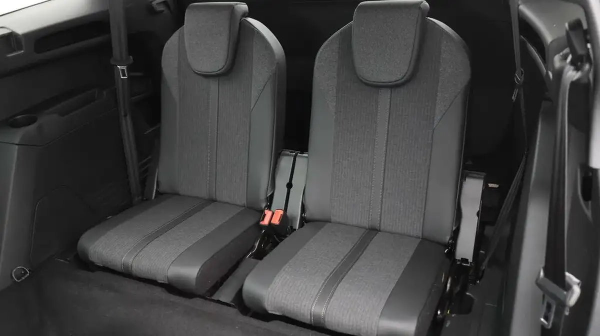 2019-peugeot-5008-suv-16-puretech-gt-line-premium-big-20