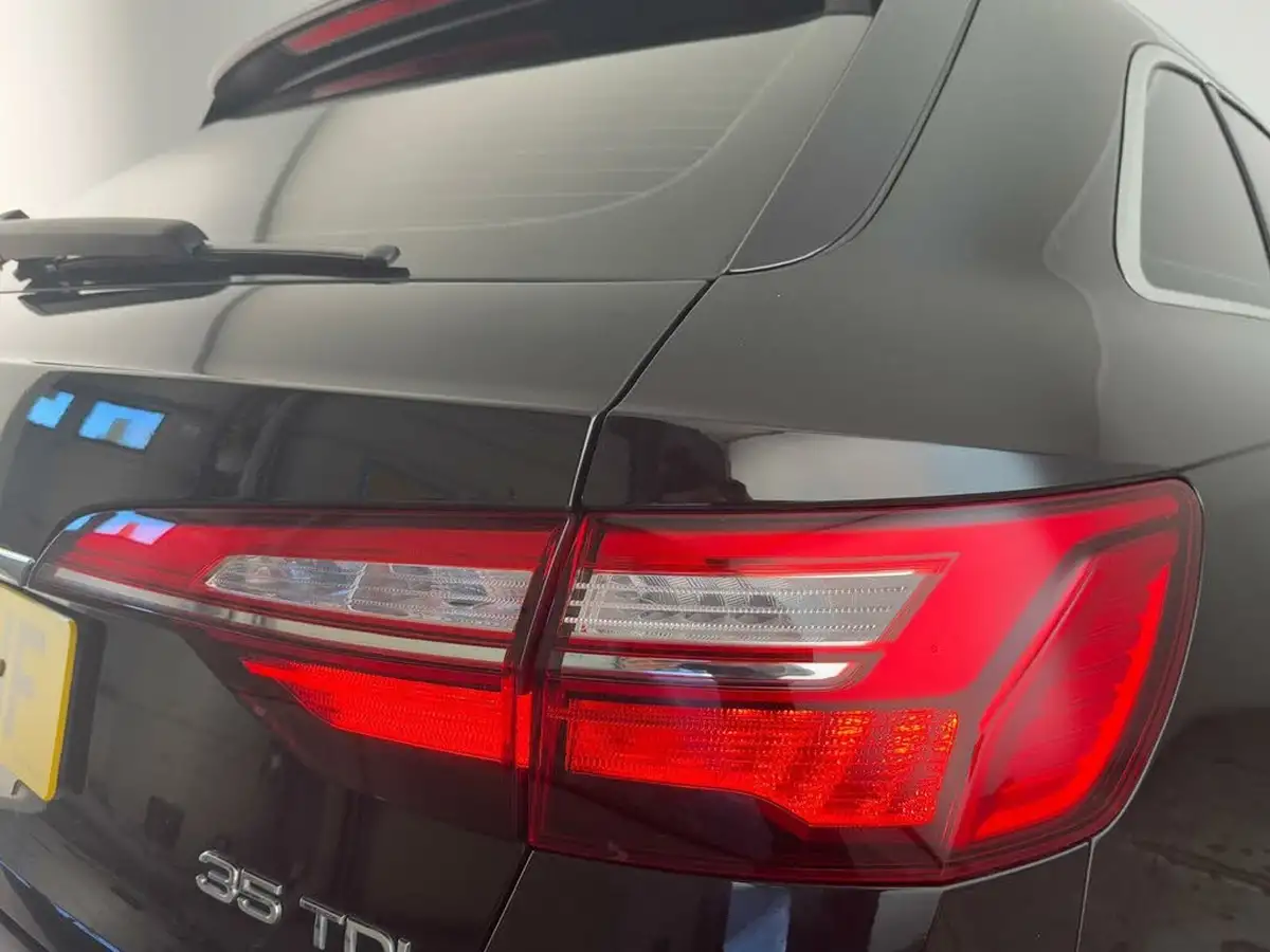 2022-audi-a4-avant-20-35-tdi-technik-big-35
