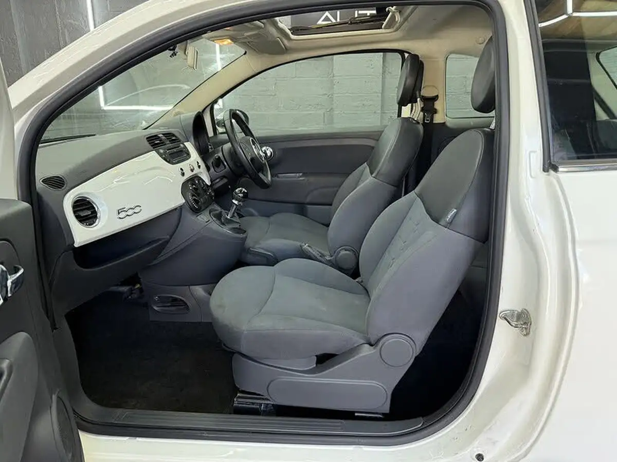 2009-fiat-500-12-pop-big-32