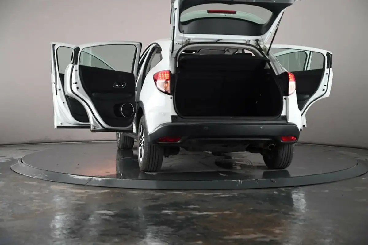 2017-honda-hr-v-15-i-vtec-se-navi-big-41