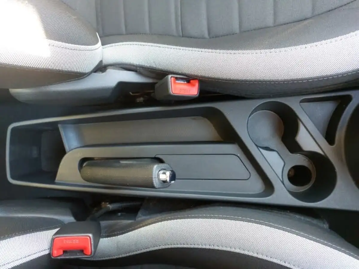 2021-hyundai-i10-10-se-connect-big-13