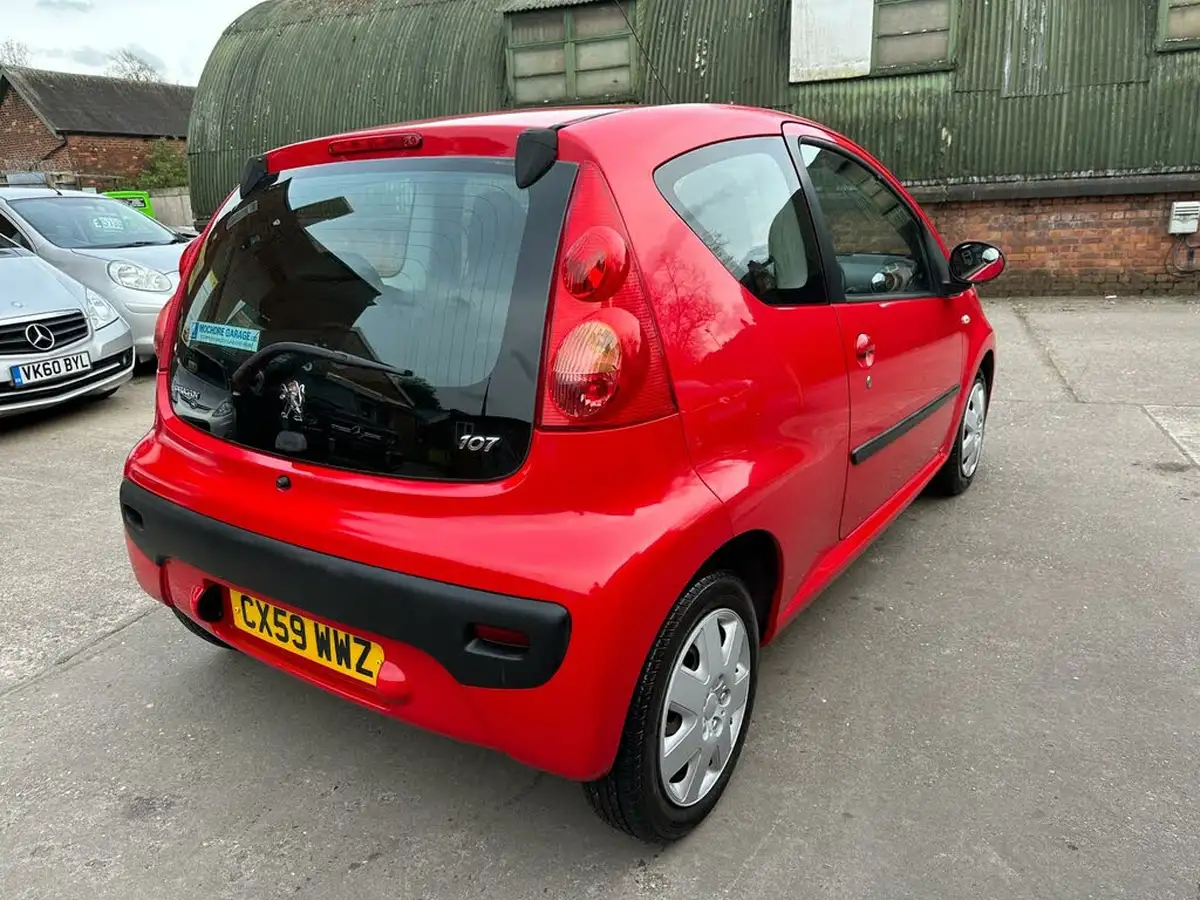 2009-peugeot-107-10-urban-3d-2-tronic-big-3
