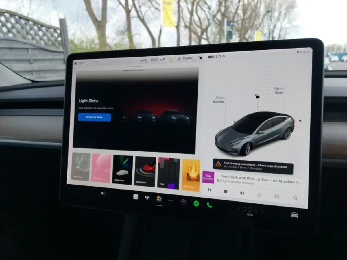2021-tesla-model-3-e-long-range-awd-big-16