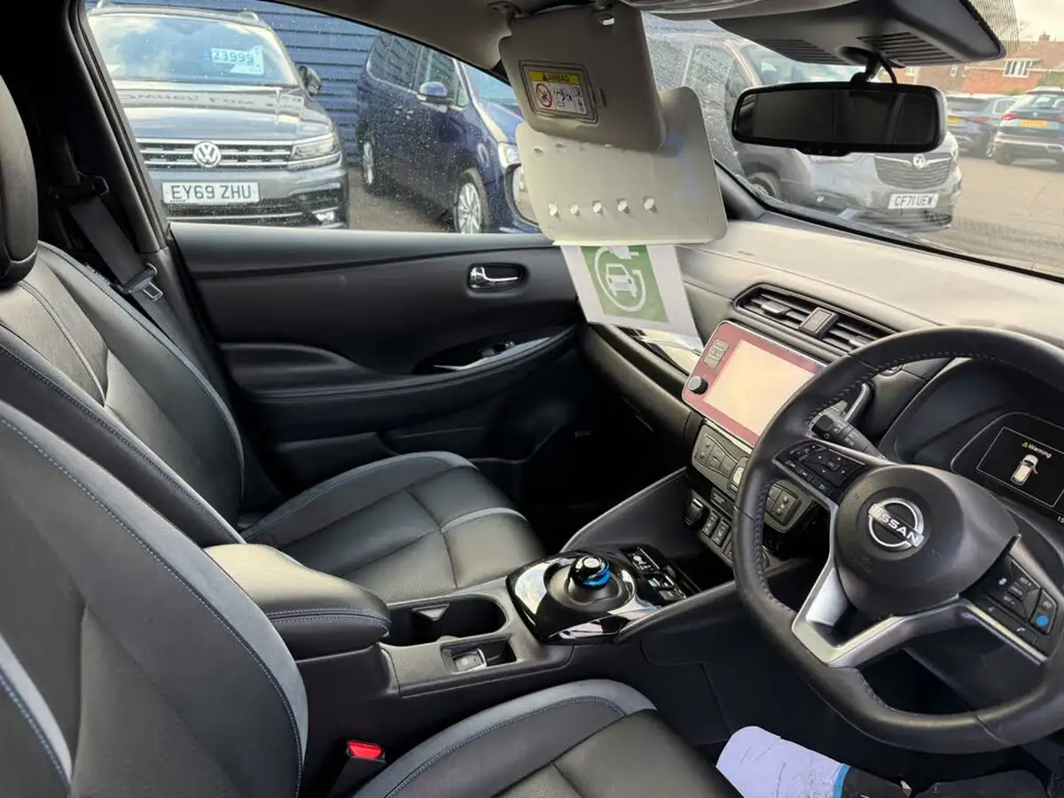 2023-nissan-leaf-e-tekna-39kwh-big-61