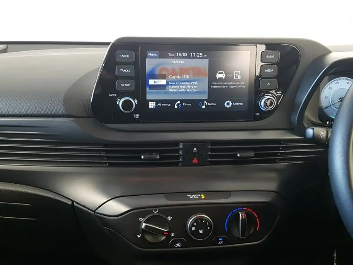 2024-hyundai-i20-10-t-gdi-advance-big-10