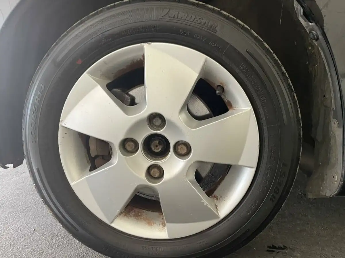2010-toyota-aygo-10-aygo-black-ac-5d-big-22