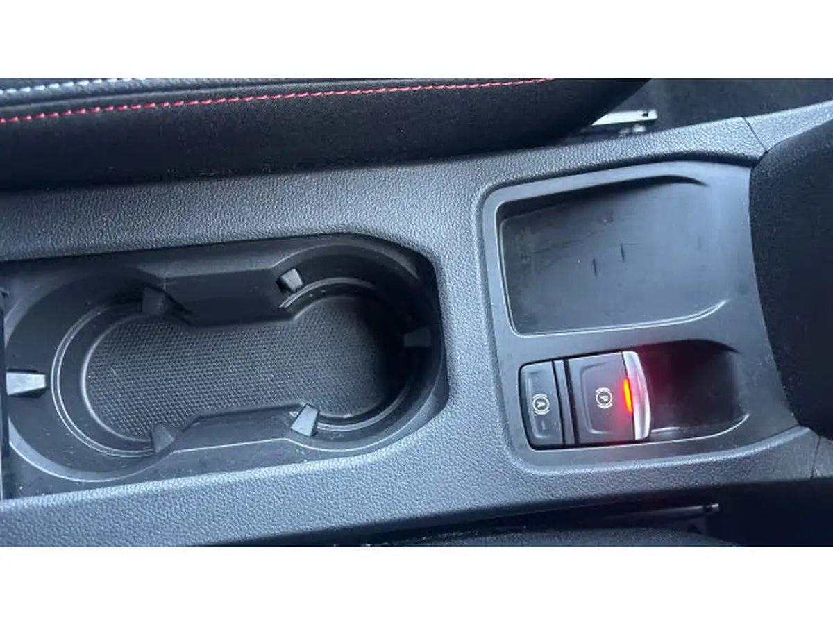 2022-renault-clio-16-rs-line-140ps-rs-line-e-tech-hybrid-big-27