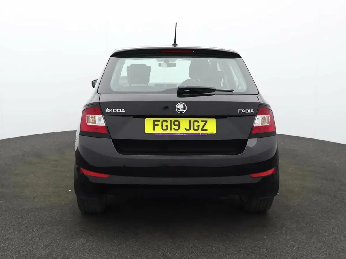 2019-skoda-fabia-10-tsi-se-l-109ps-hatchback-dsg-big-2