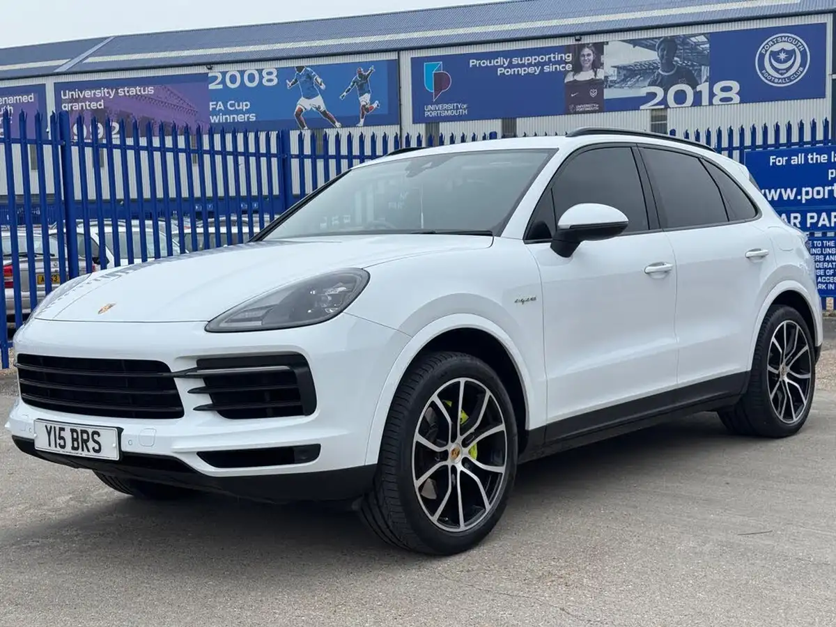 2018-porsche-cayenne-30-v6-e-hybrid-big-0