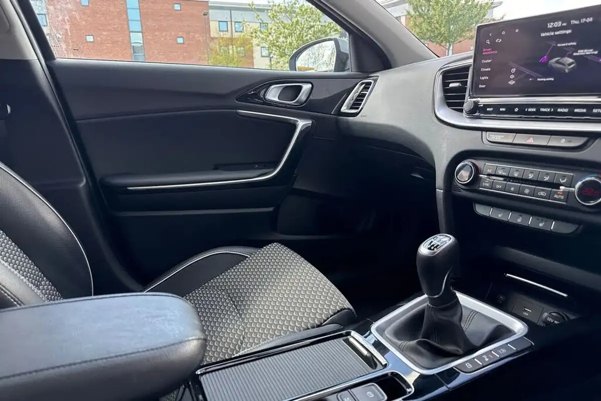 2023-kia-xceed-15-t-gdi-3-158bhp-big-57