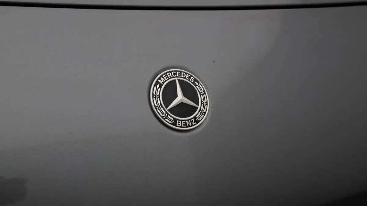 2022-mercedes-benz-a-class-13-a200-amg-line-executive-edition-hatchback-5d-7g-dct-big-21