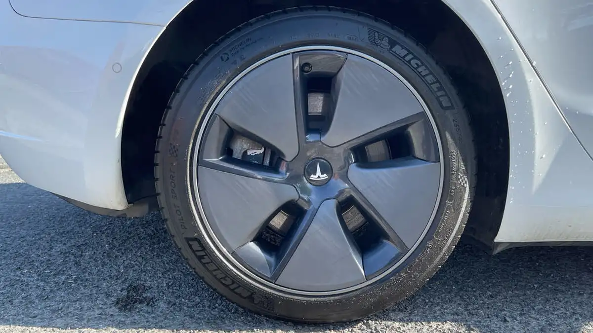 2021-tesla-model-3-e-standard-plus-big-18