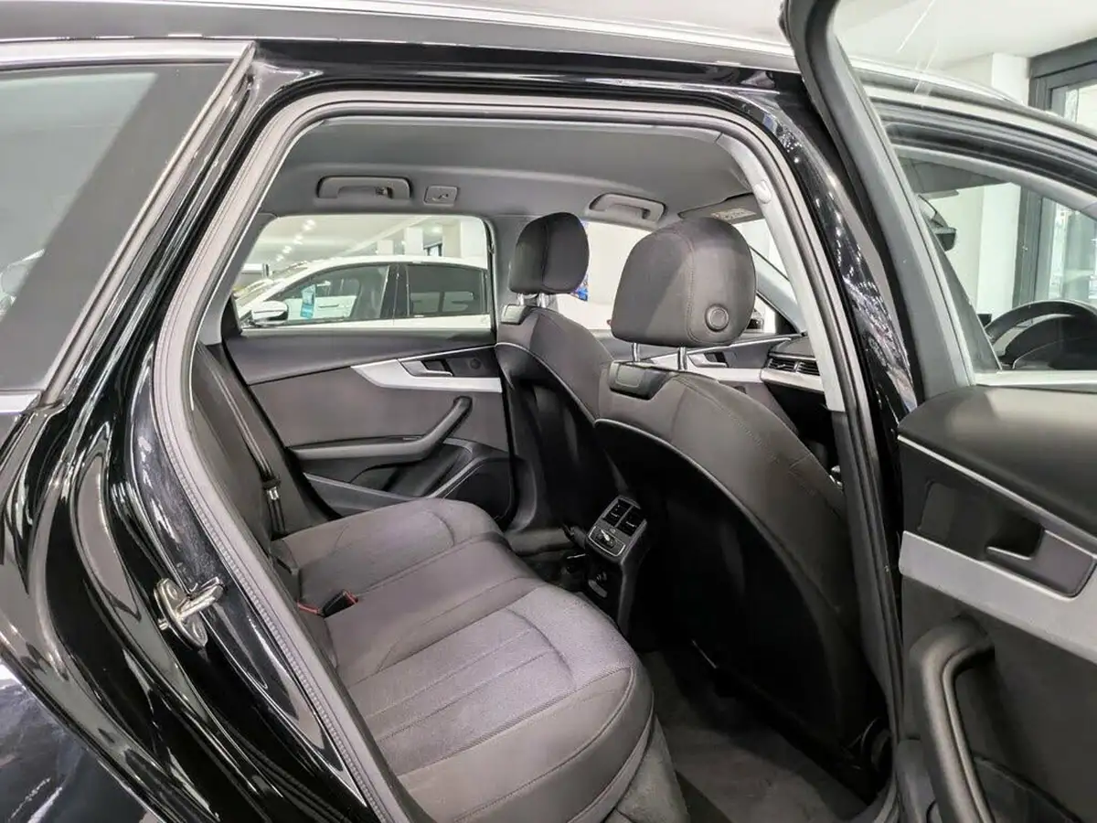 2022-audi-a4-avant-20-30-tdi-technik-big-30