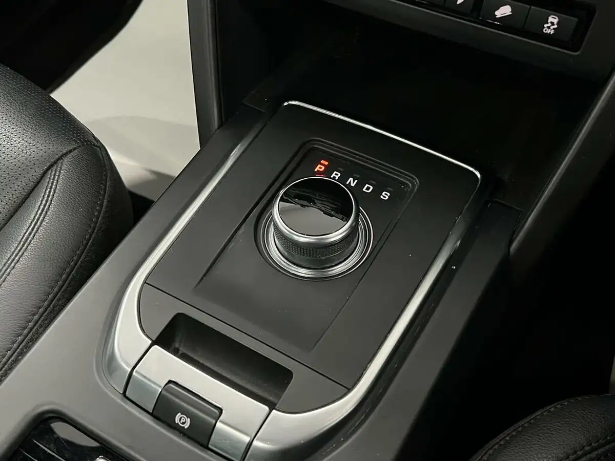 2019-land-rover-discovery-sport-20td4-landmark-big-41