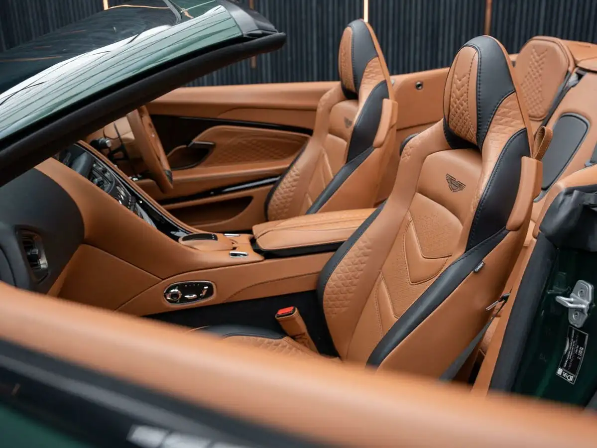 2022-aston-martin-dbs-52-v12-superleggera-volante-big-42