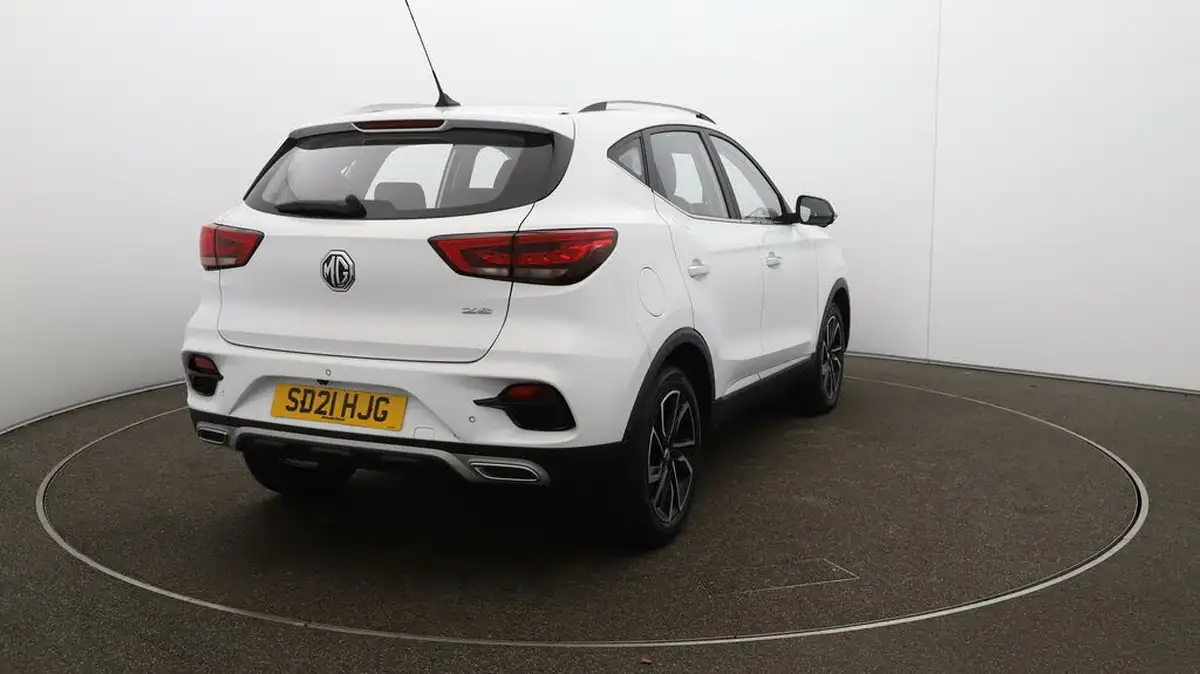 2021-mg-zs-suv-10t-gdi-exclusive-big-47