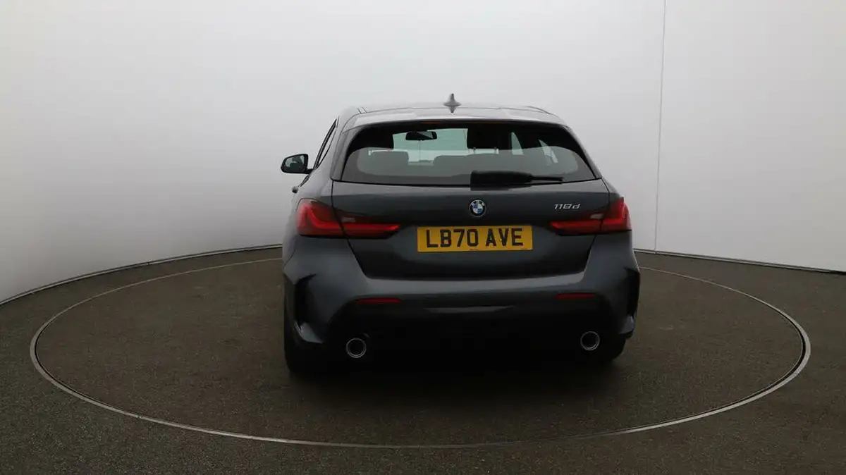 2020-bmw-1-series-20td-118d-m-sport-big-52
