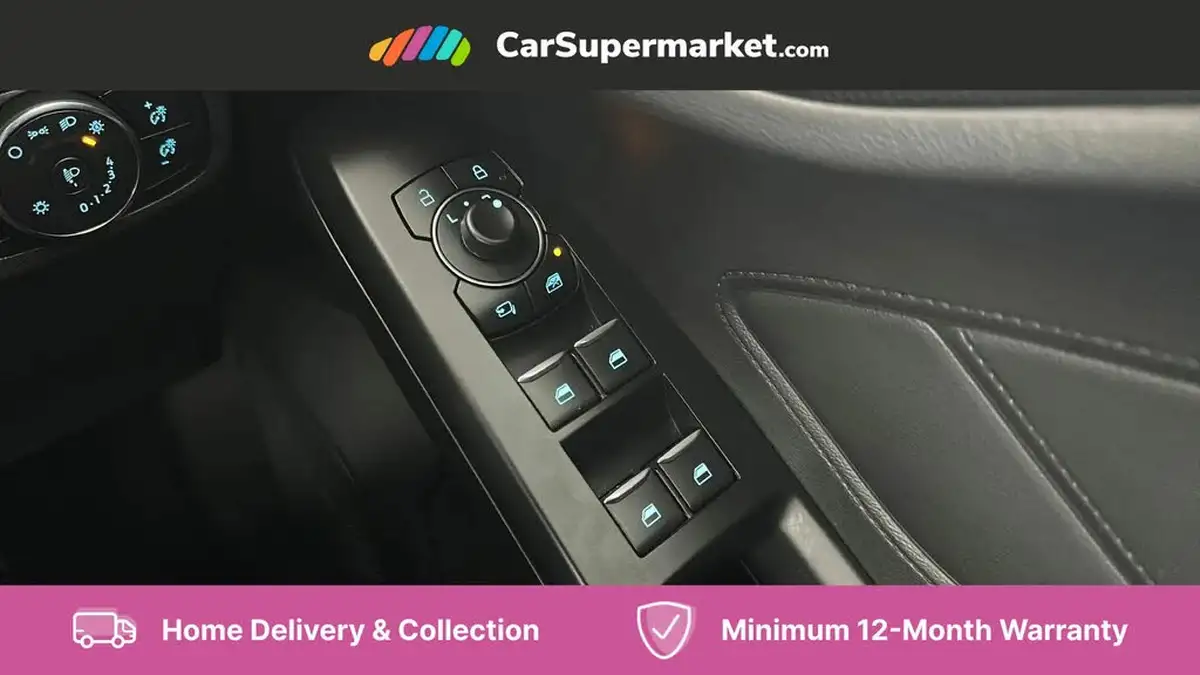 2023-ford-focus-10t-st-line-125ps-hatchback-big-23
