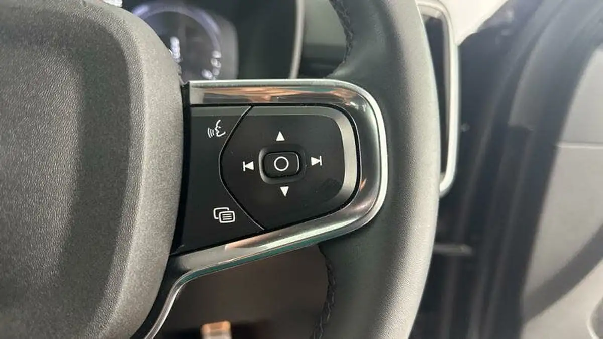 2021-volvo-xc40-15-t5-r-design-pro-258bhp-big-20