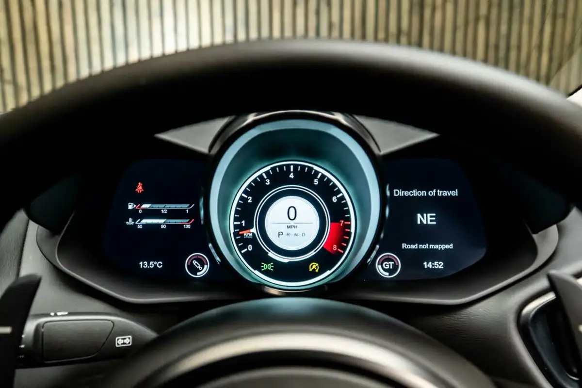 2019-aston-martin-dbs-52-v12-superleggera-big-36
