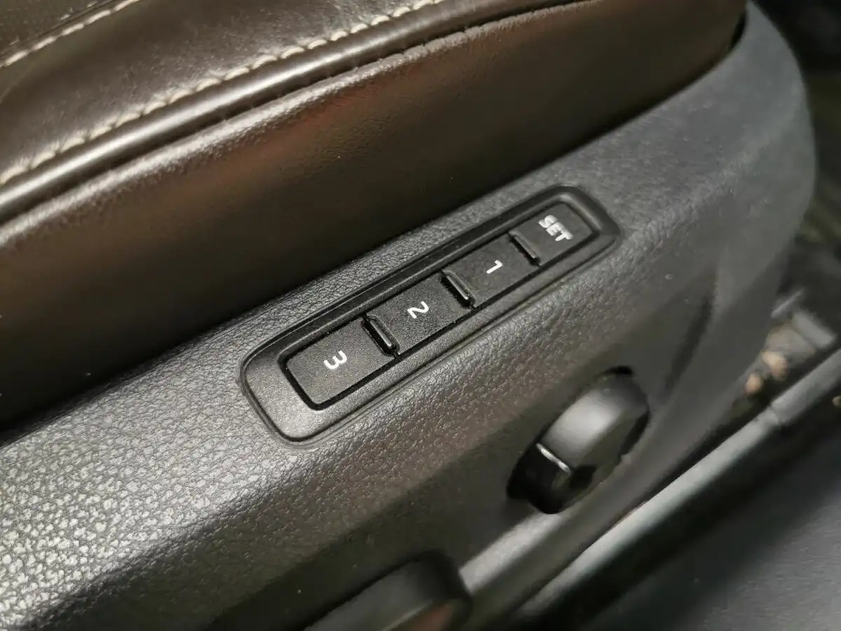 2021-skoda-superb-14-tsi-laurin-klement-hatchback-big-14