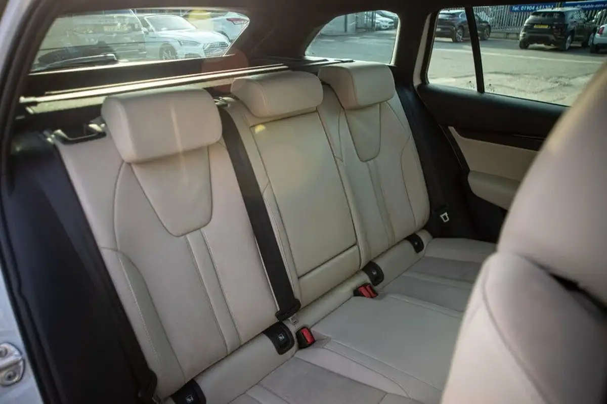 2022-skoda-octavia-14-tsi-se-l-estate-big-31