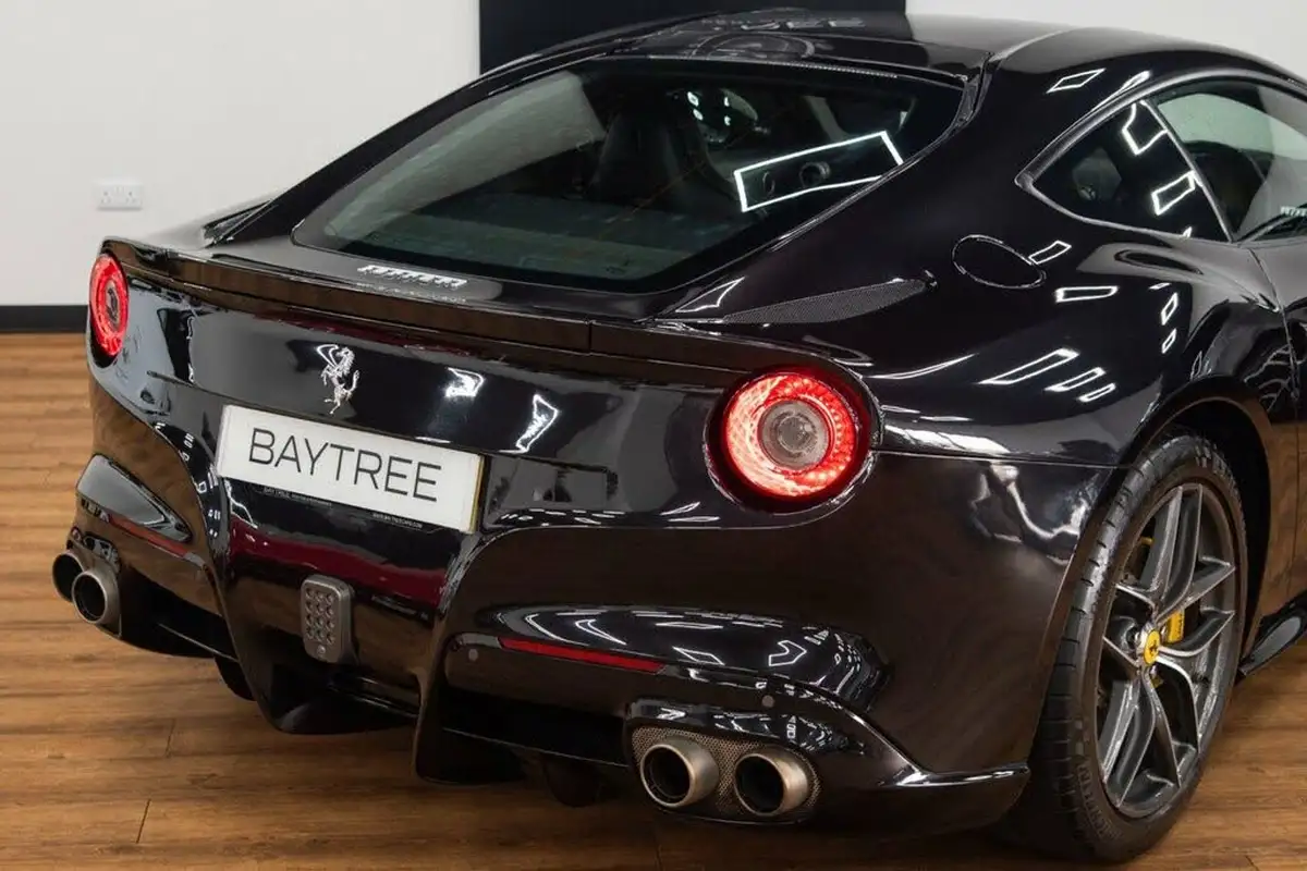 2013-ferrari-f12berlinetta-62-big-20