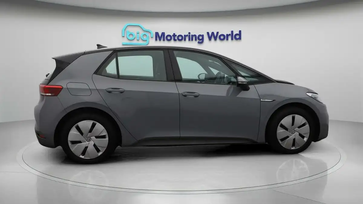 2023-volkswagen-id3-e-life-204ps-58kwh-pro-performance-big-8