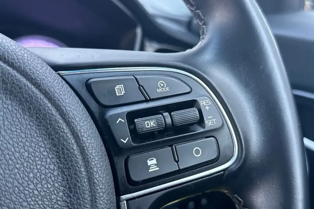 2020-kia-niro-16-gdi-phev-2-big-26