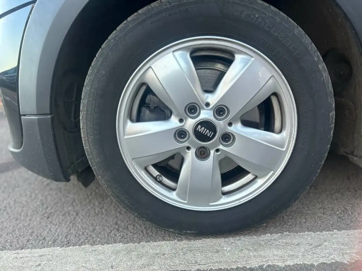 2019-mini-cooper-15-cooper-classic-hatchback-3d-auto-big-30