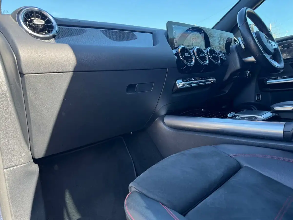 2021-mercedes-benz-b-class-13-b200-amg-line-executive-big-11