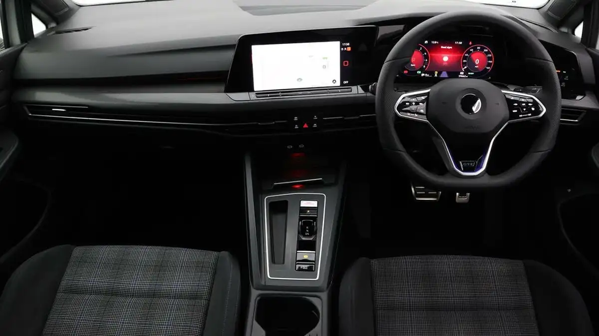 2021-volkswagen-golf-14-tsi-gte-big-12